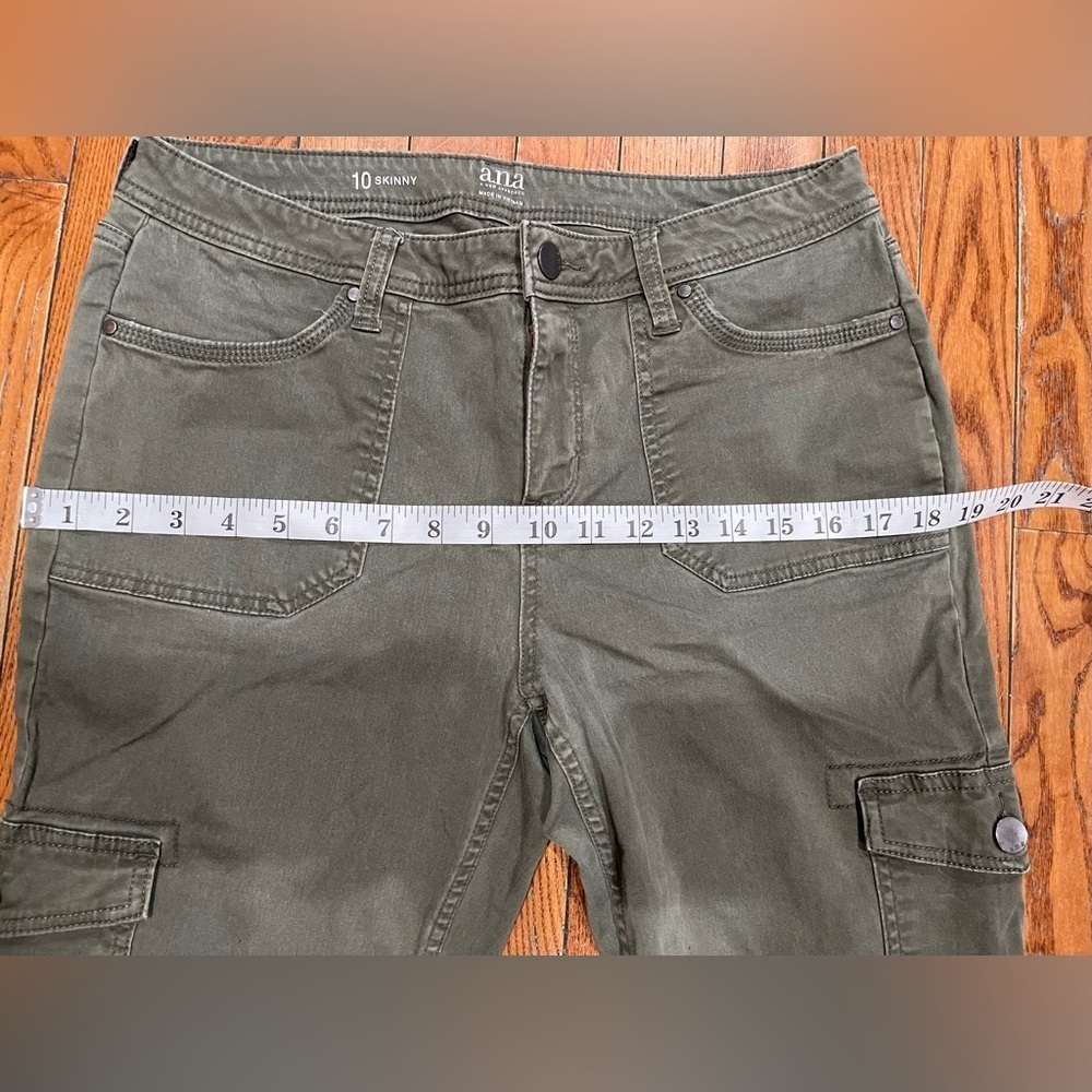 a.n.a Women's Olive Cargo Jeans - Picture 7 of 12